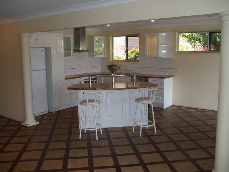 237 Stanhill Drive, Surfers Paradise QLD 4217