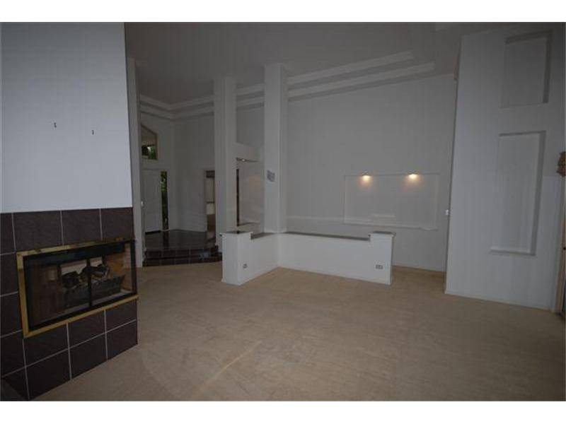 Clear Island Waters QLD 4226