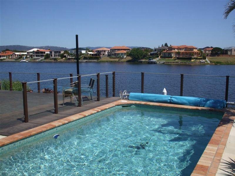 Clear Island Waters QLD 4226