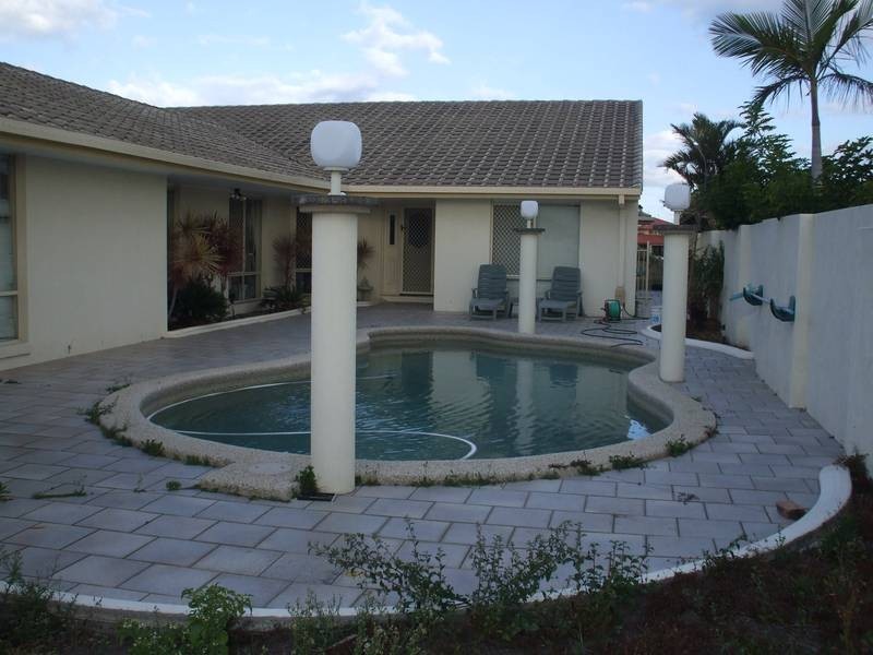 8 Key Biscayne, Clear Island Waters QLD 4226