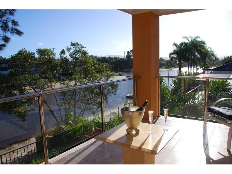 Broadbeach Waters QLD 4218