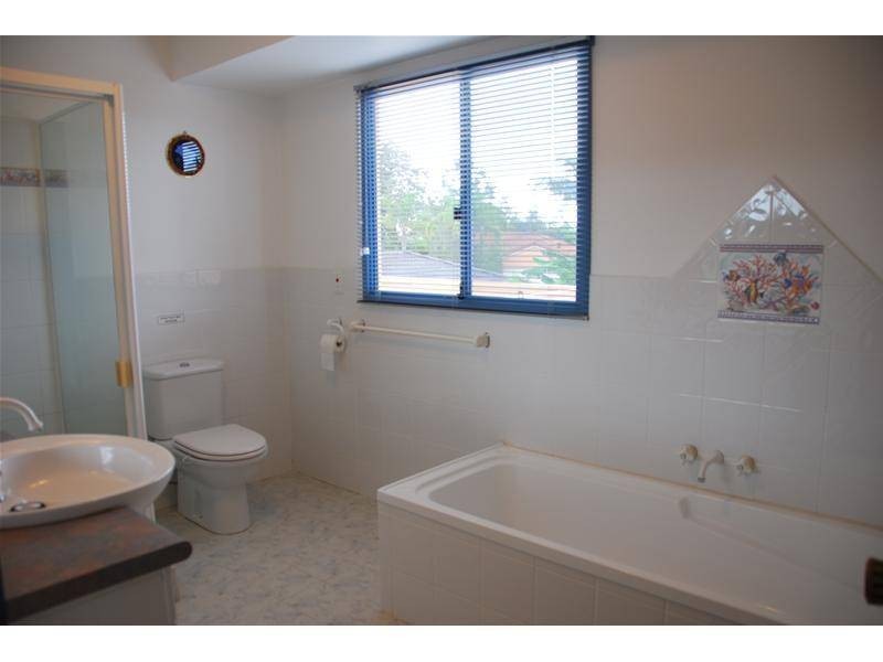 Broadbeach Waters QLD 4218