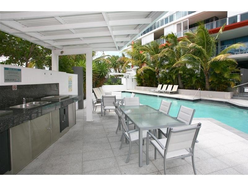 1402/438 Marine Parade, Labrador QLD 4215