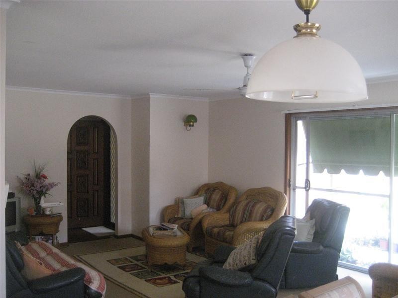 144 Sunshine Boulevard, Mermaid Waters QLD 4218