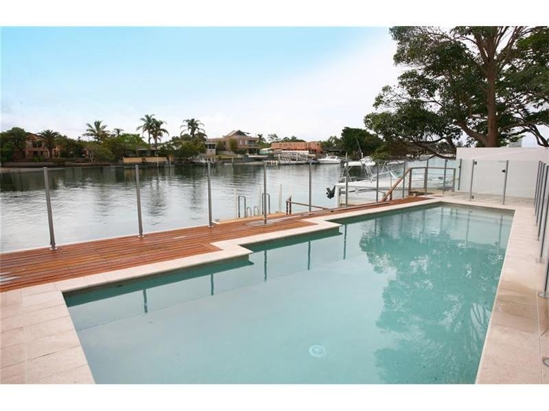 167 Stanhill Drive, Surfers Paradise QLD 4217