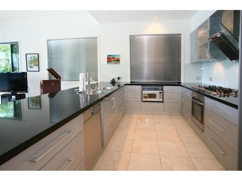 167 Stanhill Drive, Surfers Paradise QLD 4217