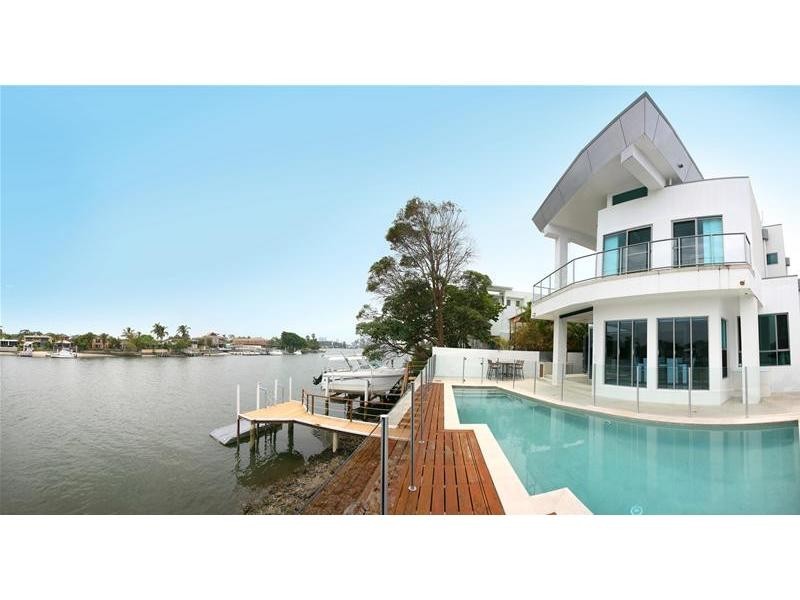 167 Stanhill Drive, Surfers Paradise QLD 4217