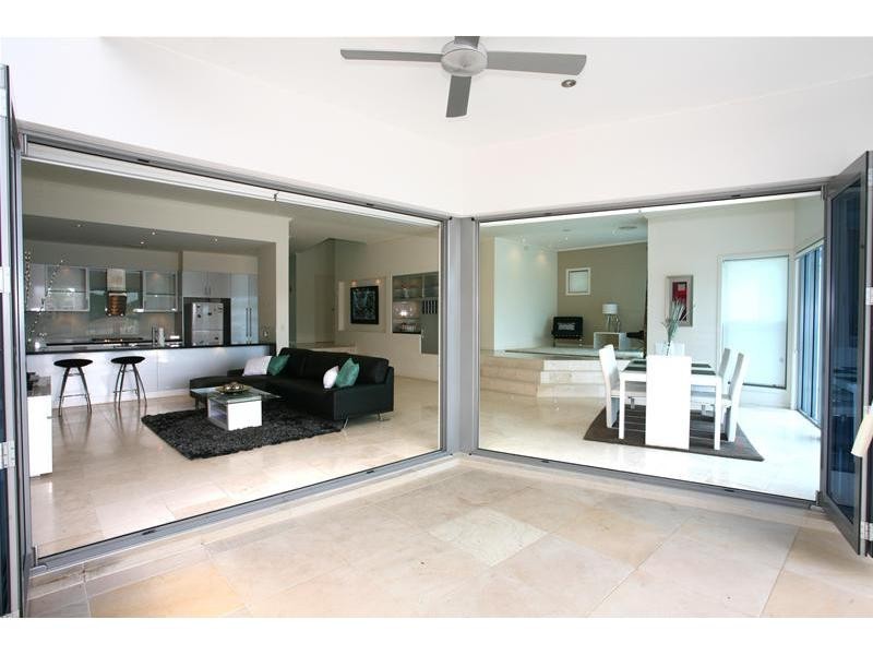 167 Stanhill Drive, Surfers Paradise QLD 4217