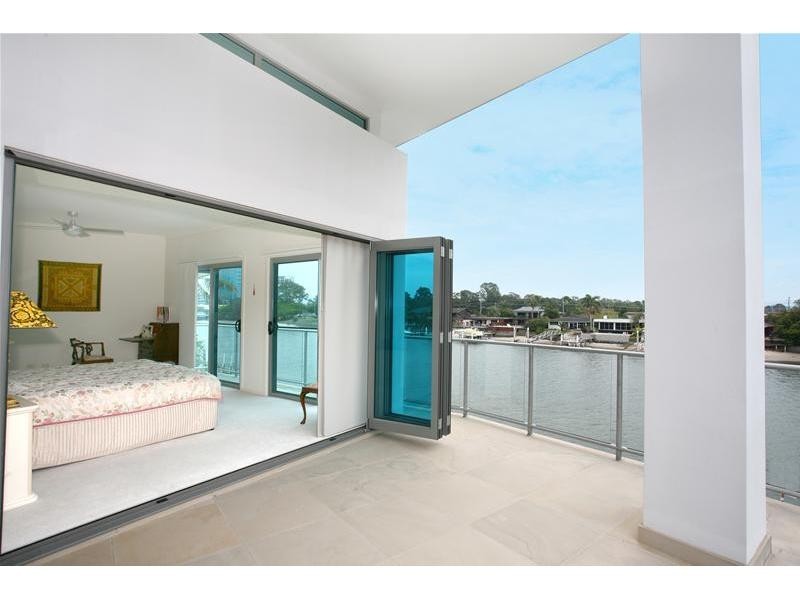 167 Stanhill Drive, Surfers Paradise QLD 4217