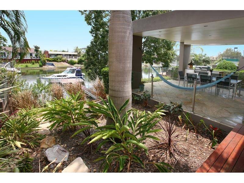 5 Witt Avenue, Carrara QLD 4211