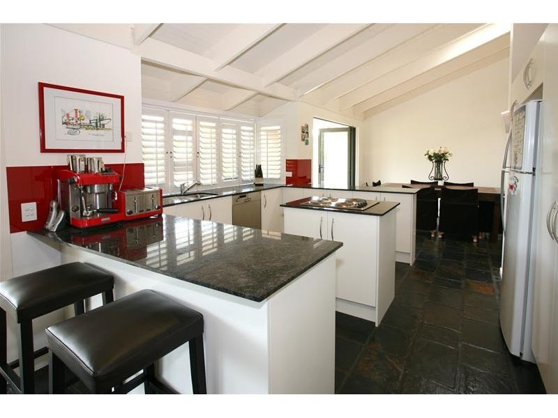 5 Witt Avenue, Carrara QLD 4211