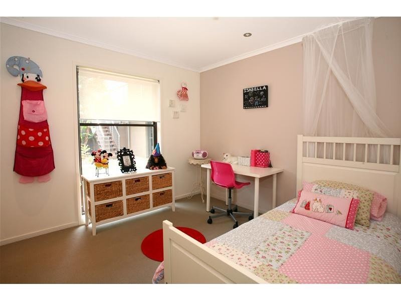 5 Witt Avenue, Carrara QLD 4211