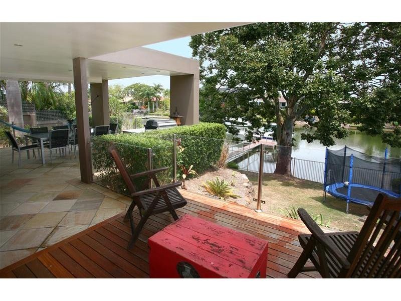 5 Witt Avenue, Carrara QLD 4211