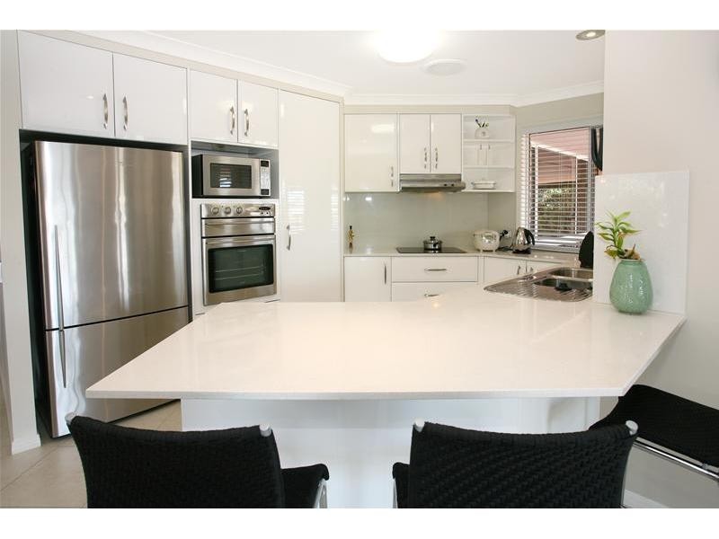 166 Port Jackson Boulevard, Clear Island Waters QLD 4226