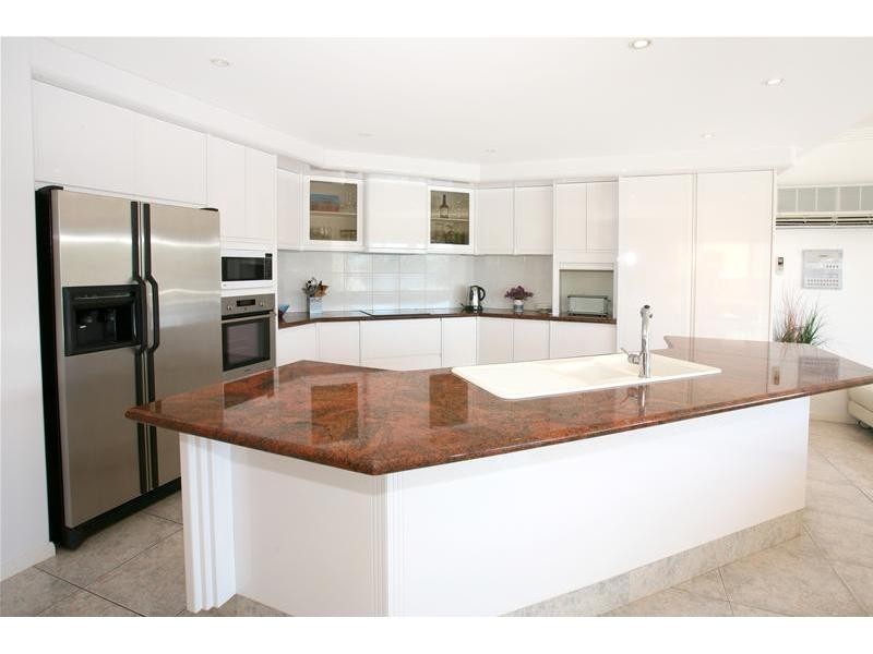 33 Julatten Drive, Robina QLD 4226