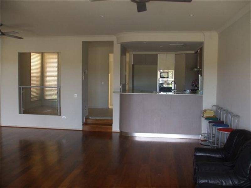 3062 Quay Drive, Carrara QLD 4211