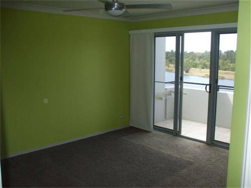 3062 Quay Drive, Carrara QLD 4211