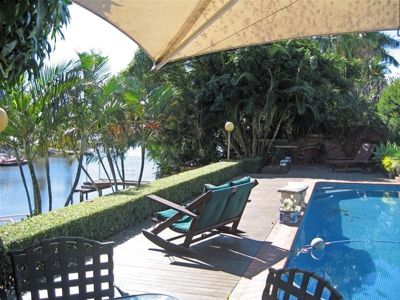 12 Winch Court, Mermaid Waters QLD 4218