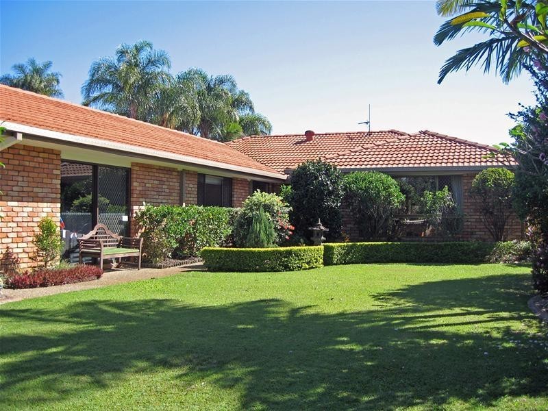 12 Winch Court, Mermaid Waters QLD 4218