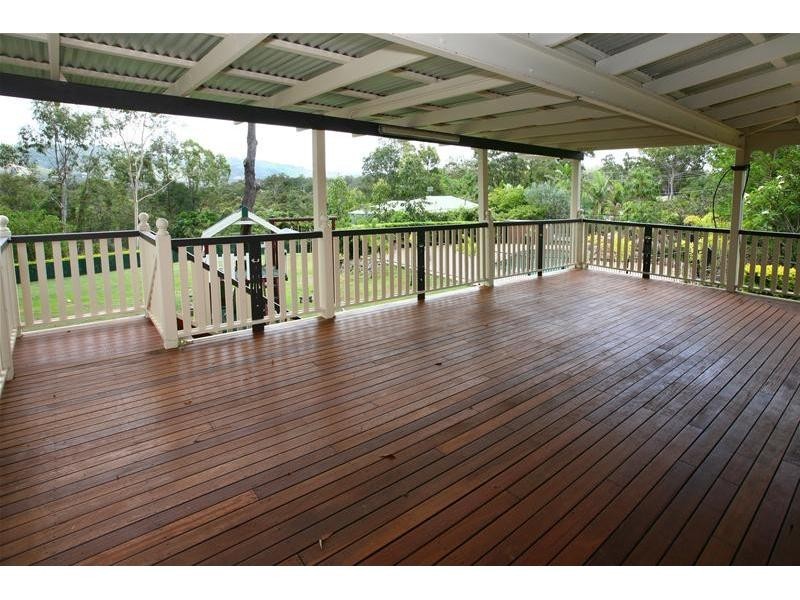 12 Grosvenor Street, Worongary QLD 4213