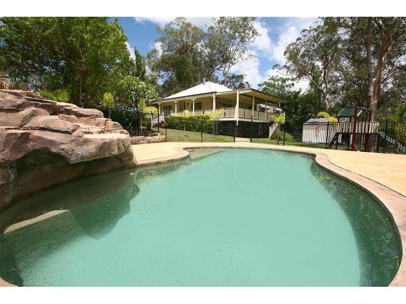 12 Grosvenor Street, Worongary QLD 4213