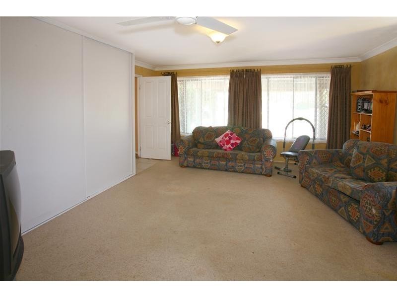 14 Hokitika Street, Broadbeach Waters QLD 4218