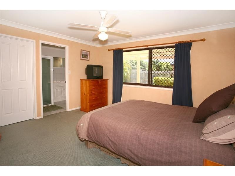 14 Hokitika Street, Broadbeach Waters QLD 4218