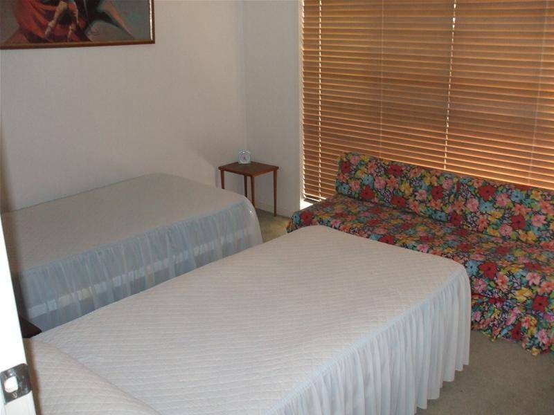 7 Yarraville Street, Robina QLD 4226