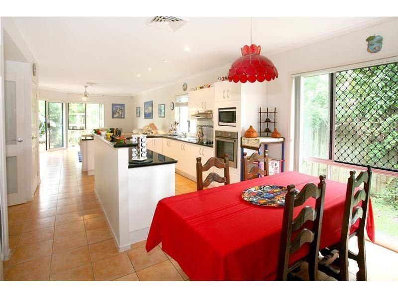 7 Yarraville Street, Robina QLD 4226