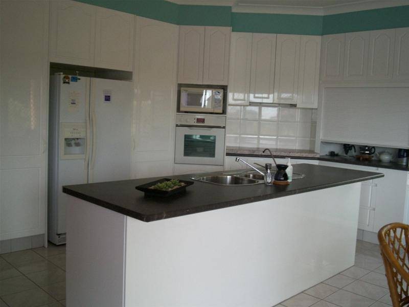 37 Clipper Boulevard, Clear Island Waters QLD 4226