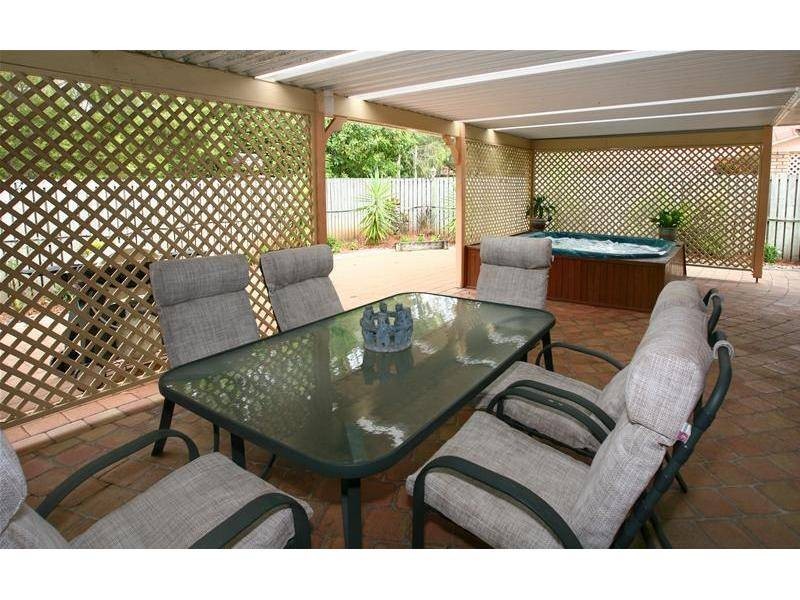 11 Frankston Court, Robina QLD 4226