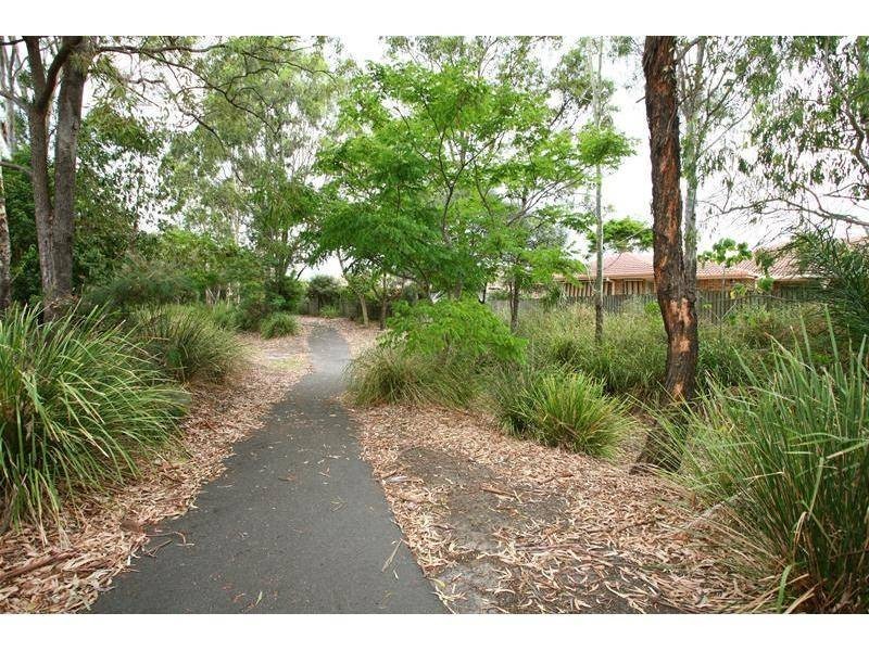 11 Frankston Court, Robina QLD 4226