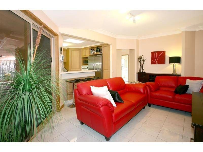 11 Frankston Court, Robina QLD 4226