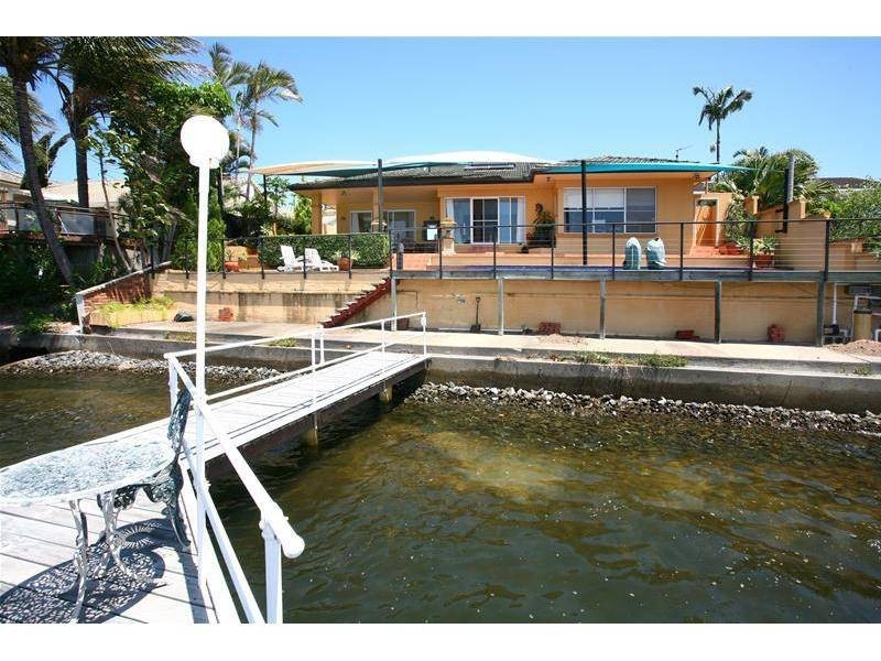 55 Intrepid Drive, Mermaid Waters QLD 4218