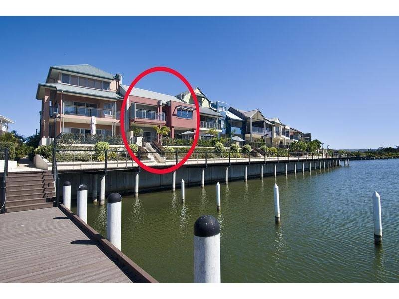 3013 The Boulevarde, Carrara QLD 4211