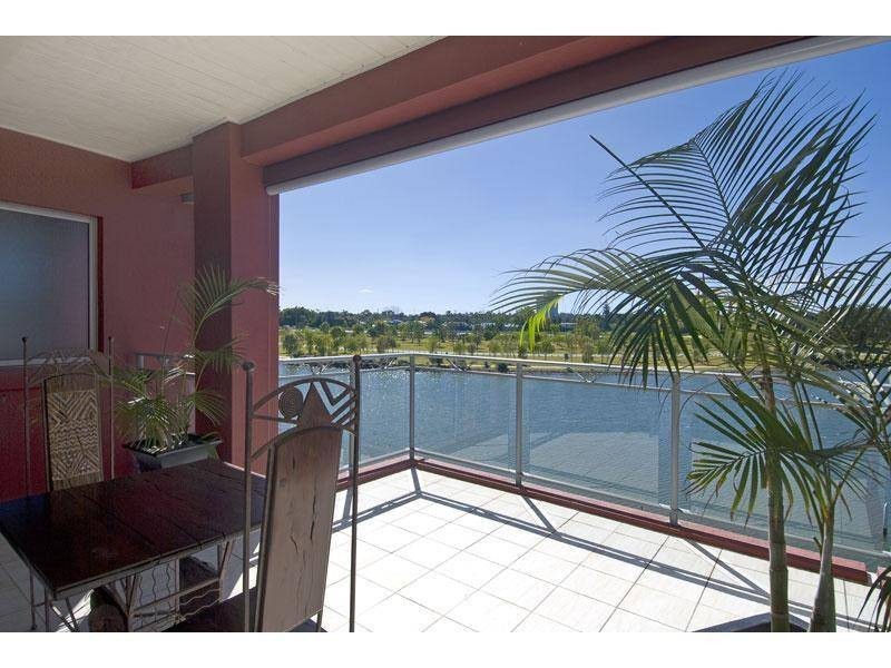 3013 The Boulevarde, Carrara QLD 4211