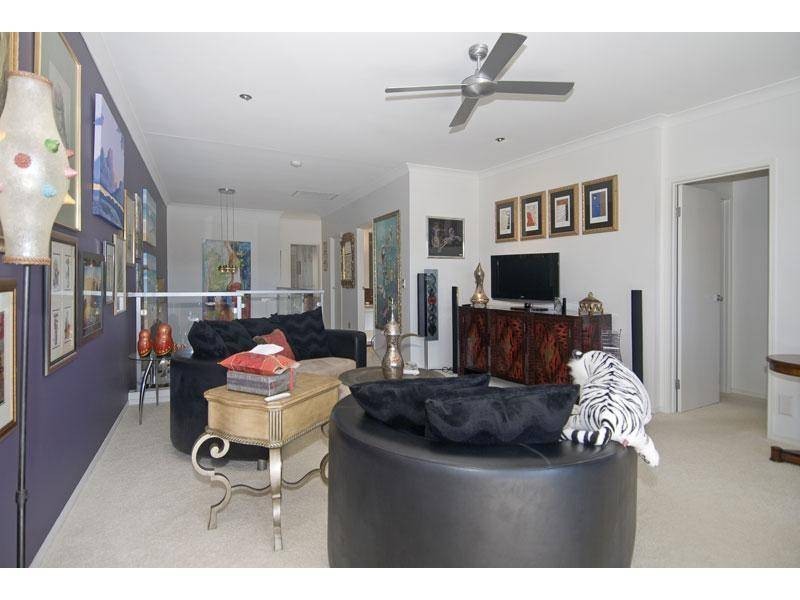 3013 The Boulevarde, Carrara QLD 4211