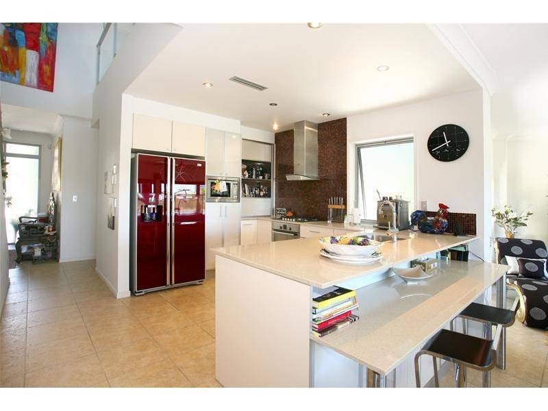 3013 The Boulevarde, Carrara QLD 4211