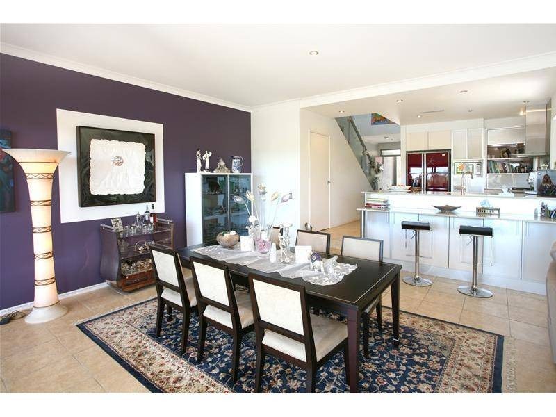 3013 The Boulevarde, Carrara QLD 4211