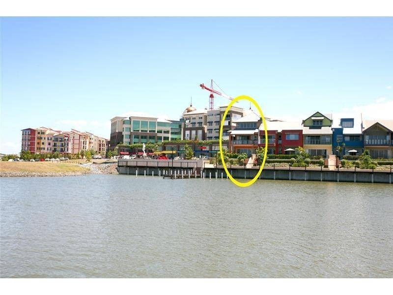 3014 The Boulevarde, Carrara QLD 4211