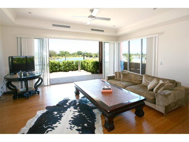 3014 The Boulevarde, Carrara QLD 4211