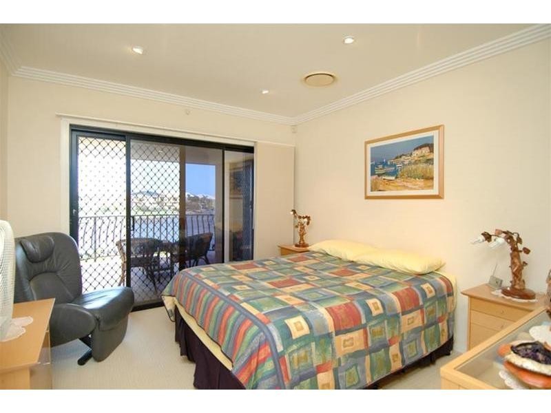 10 Bollard Circuit, Clear Island Waters QLD 4226