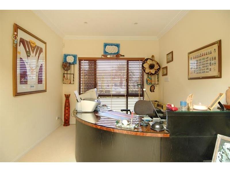 10 Bollard Circuit, Clear Island Waters QLD 4226