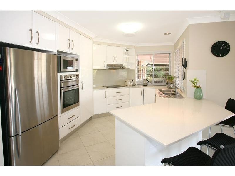 166 Port Jackson Boulevard, Clear Island Waters QLD 4226