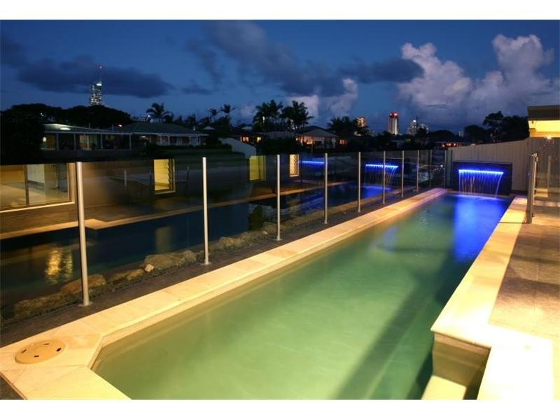 13 Carmel Court, Broadbeach Waters QLD 4218