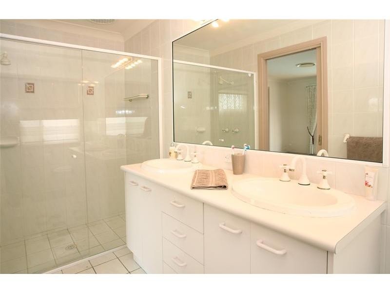 26 Santabelle Crescent, Clear Island Waters QLD 4226