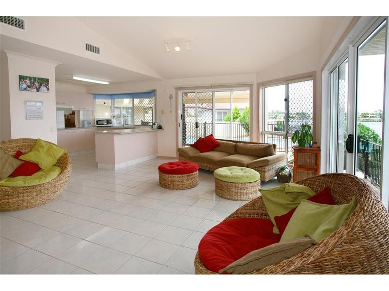 26 Santabelle Crescent, Clear Island Waters QLD 4226