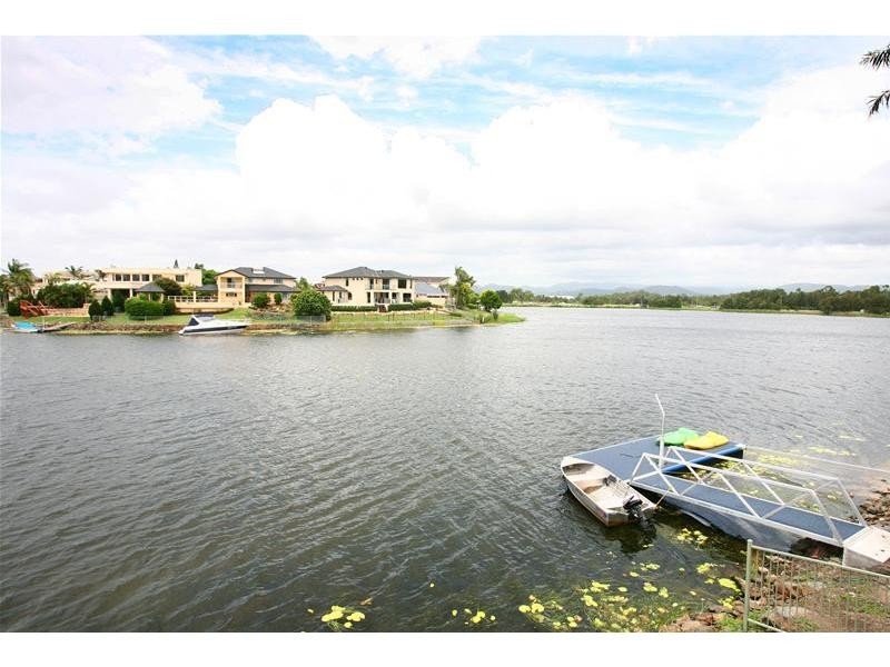 26 Santabelle Crescent, Clear Island Waters QLD 4226