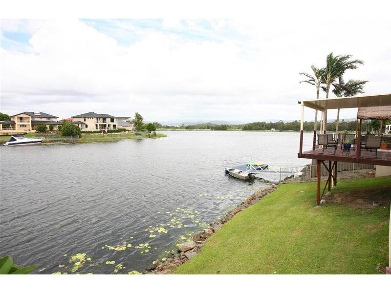 26 Santabelle Crescent, Clear Island Waters QLD 4226