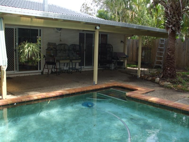 33 Merion Court, Robina QLD 4226